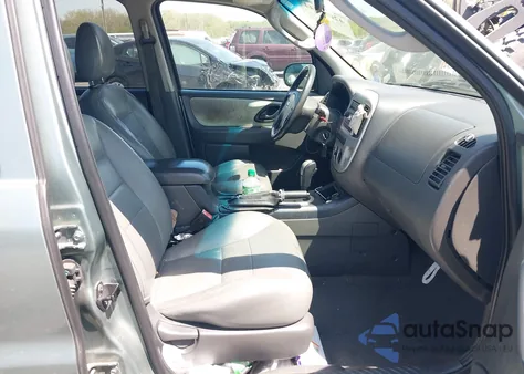 2005 Ford Escape Hybrid from USA, damaged, VIN 1FMCU96HX5KC07151